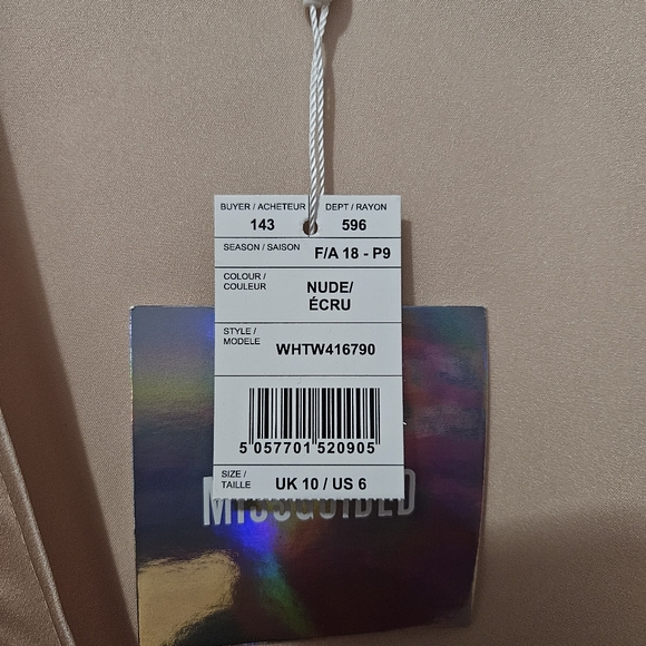 Missguided drape plunge flared sleeve bodysuit - Picture 7 of 7